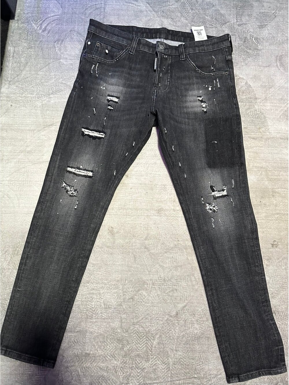 DSQUARED2 Men's Black Distressed Slim Fit Jeans SIZE: 48